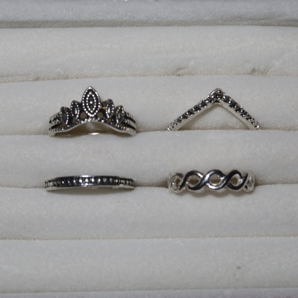 SILVER RING SET - Picture 10 of 10